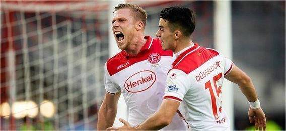 德甲冲前与争冠对冲战：沃夫斯堡主场拿分追前二，科隆客场守冠扩差距