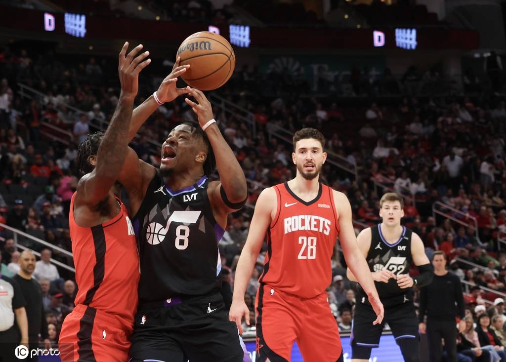 杜兰特18+12马尔卡宁29分 火箭大胜爵士